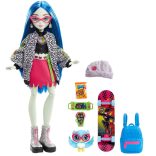 Monster High: Ghoulia Yelps baba kiegészítőkkel - Mattel