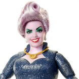 Disney A kis hableány : Ursula tengeri  boszorkány baba kék ruhában 30 cm 